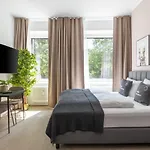 Апарт-отель Limehome Luise Henriette Str - Digital Access