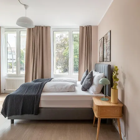 Limehome Luise Henriette Str - Digital Access Apartahotel Berlín